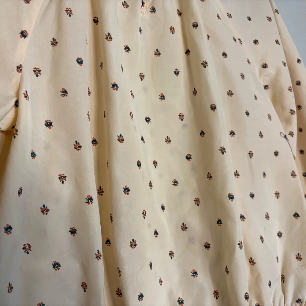 Madewell Floral cream colored puff sleeve and hem top